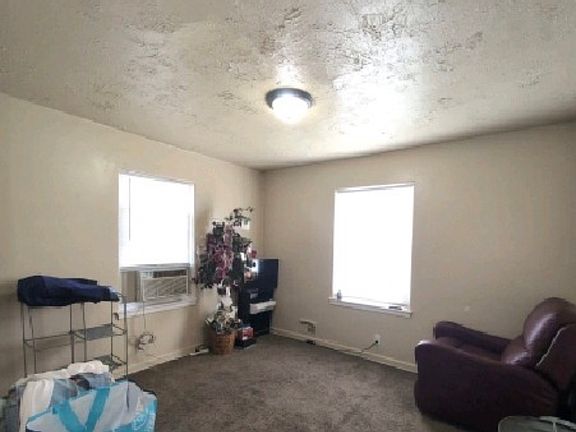 3rd image of 3640 N Leland Ave