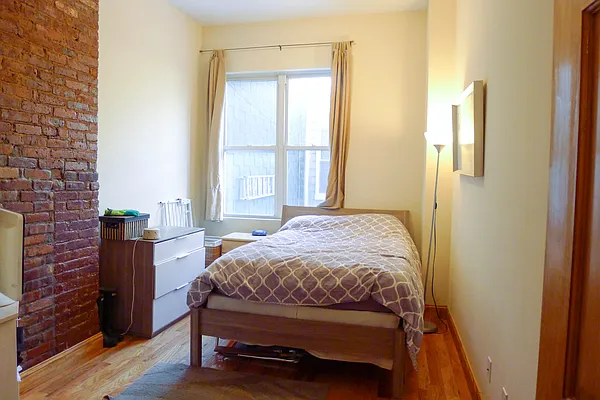 Rented by Corcoran | media 11