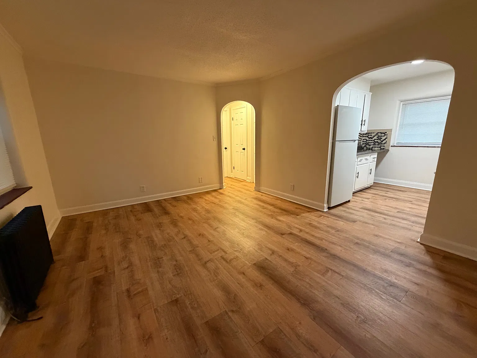 2 bed, 700 sqft, $1,250 — Photo 1