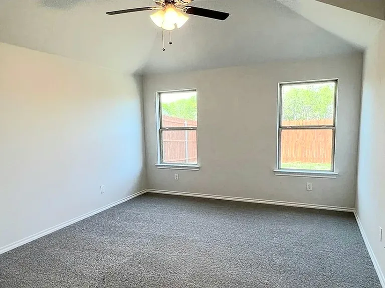 5825 Brookville Dr — Photo 10