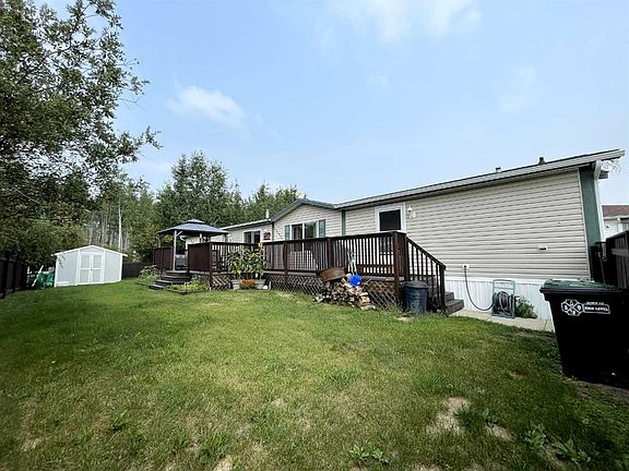 3rd image of 18 E Dragonfly Cres