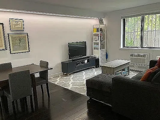 438 Clermont Ave #C — Photo 7