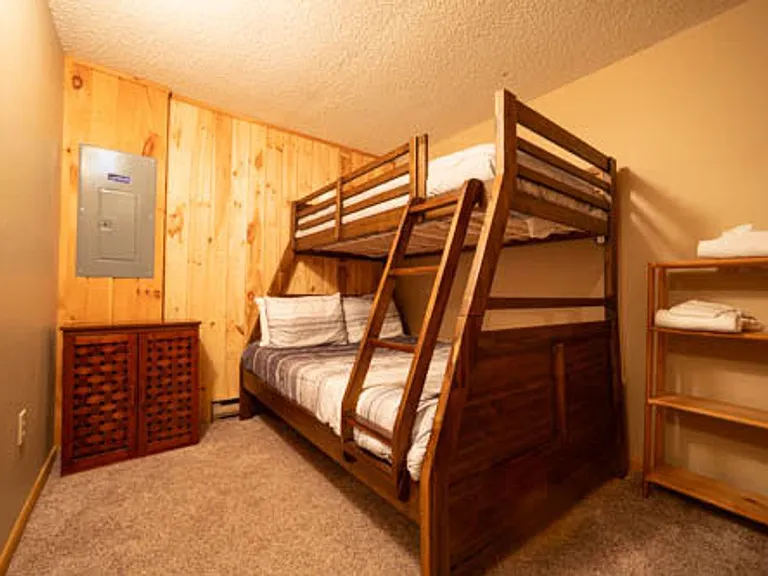 135 Snowood Dr #E4 — Photo 8