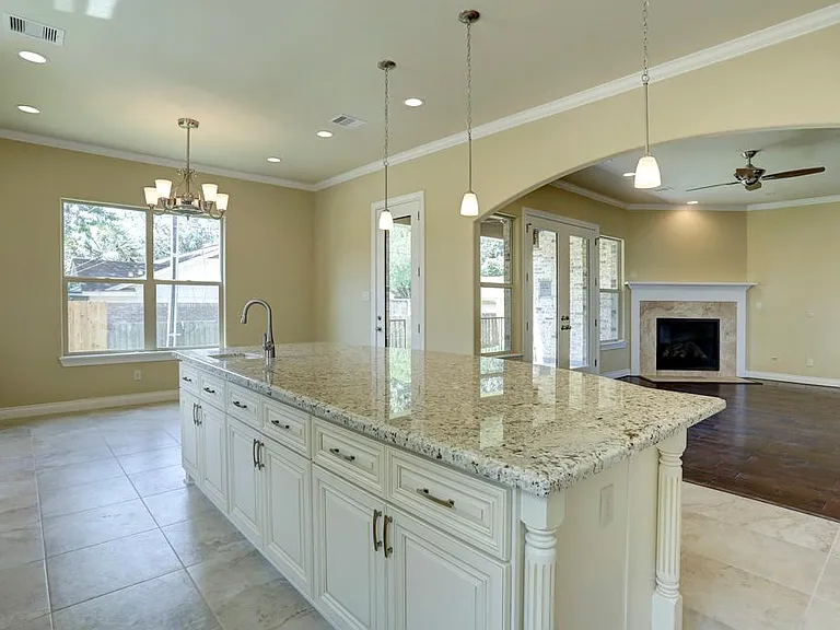 5203 Beechnut St — Photo 4