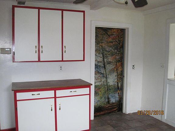 4th image of 3922 Butternut Dr
