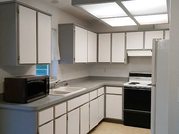 3rd image of 3053 Salton St