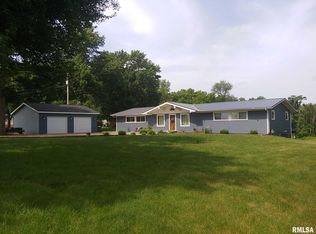 2084 N Main St, Canton, IL 61520