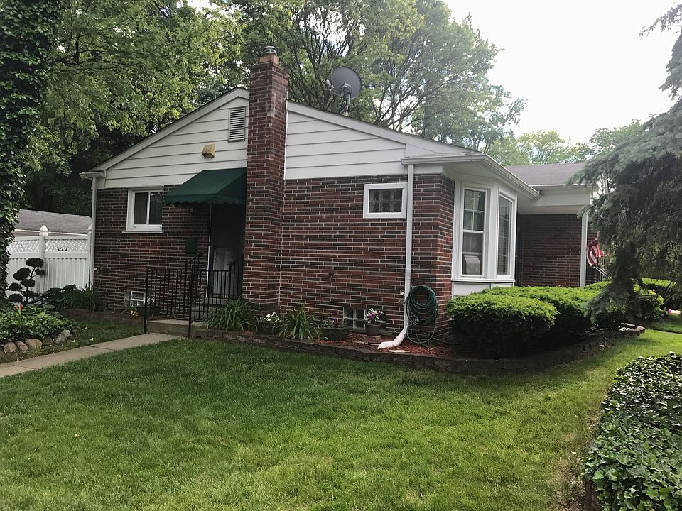 2nd image of 601 Poplar Ave