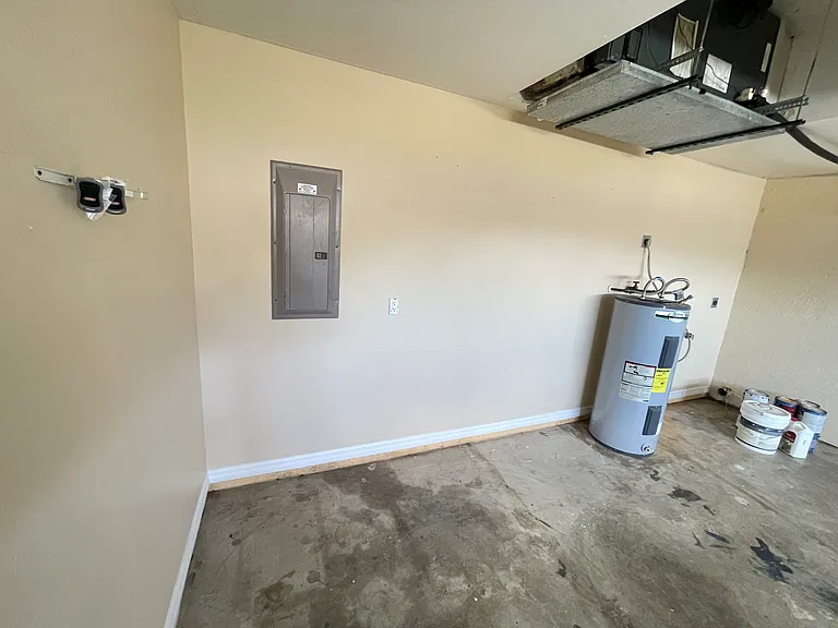 8259 Caloosa Rd — Photo 8