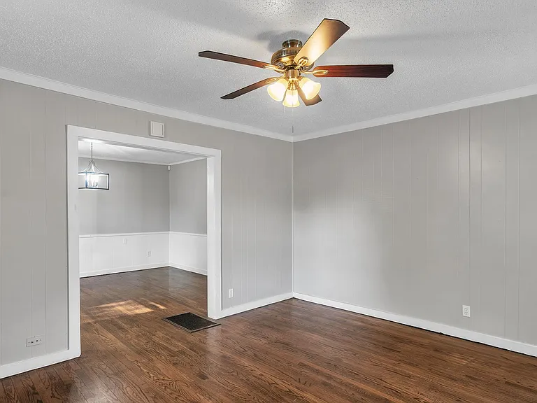 3515 E King Pl — Photo 39