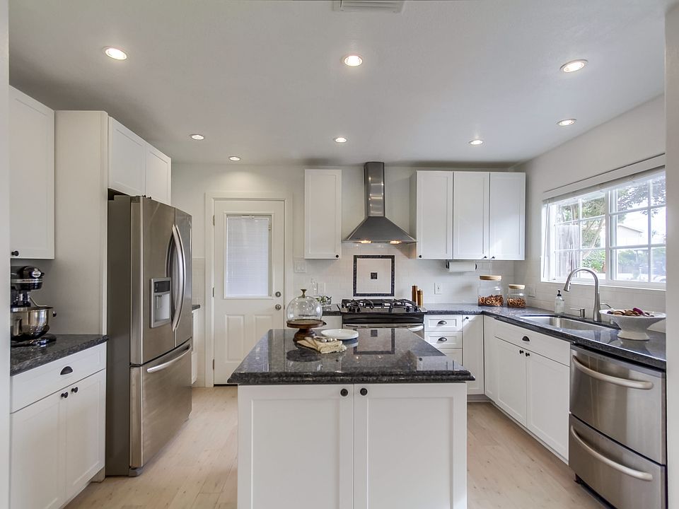 1st image of 4948 Acuna St