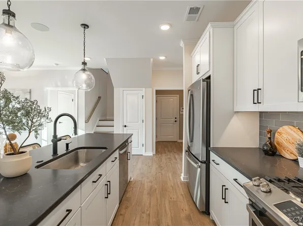 16407 Creekstone Point Ave, Chesterfield, VA 23120