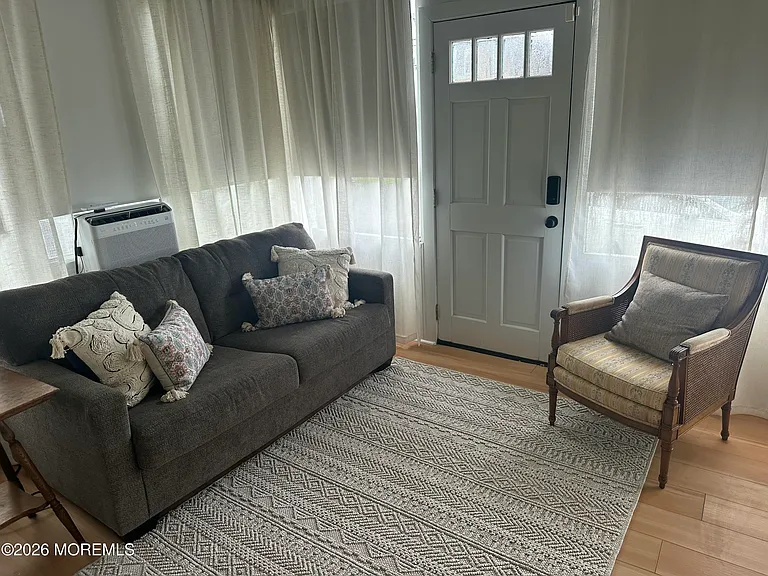 147 Broadway — Photo 5