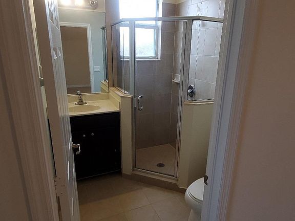 5th image of 9401 SW 172nd Ave Unit B