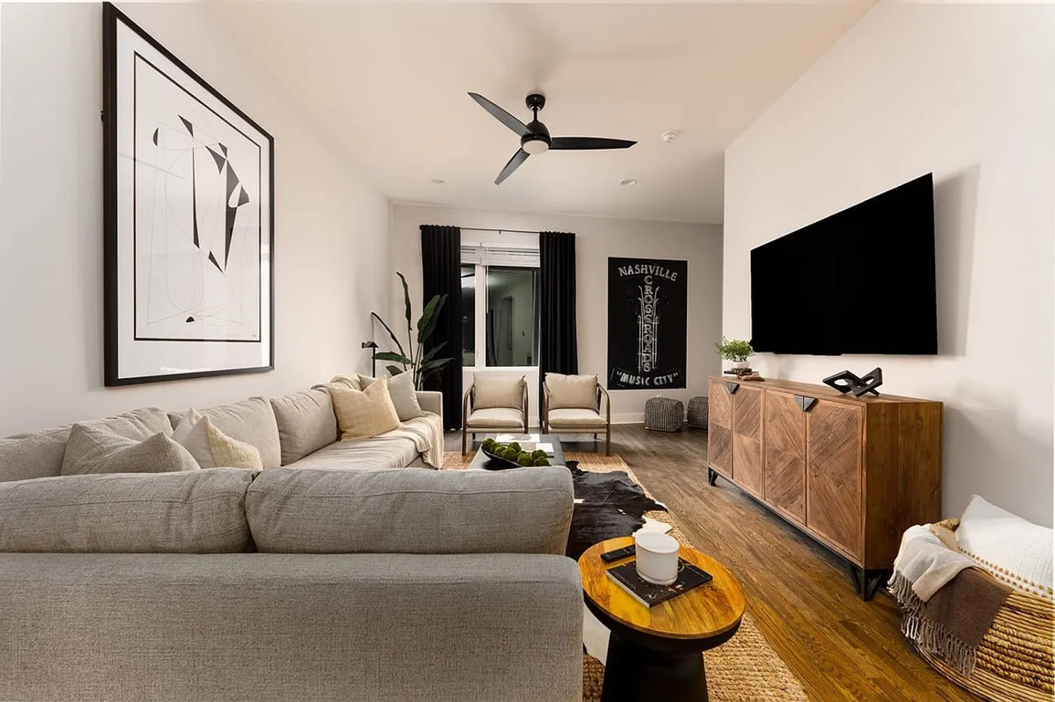 4 bed, 4.0 bath, 2088 sqft, $4,315 — Photo 4