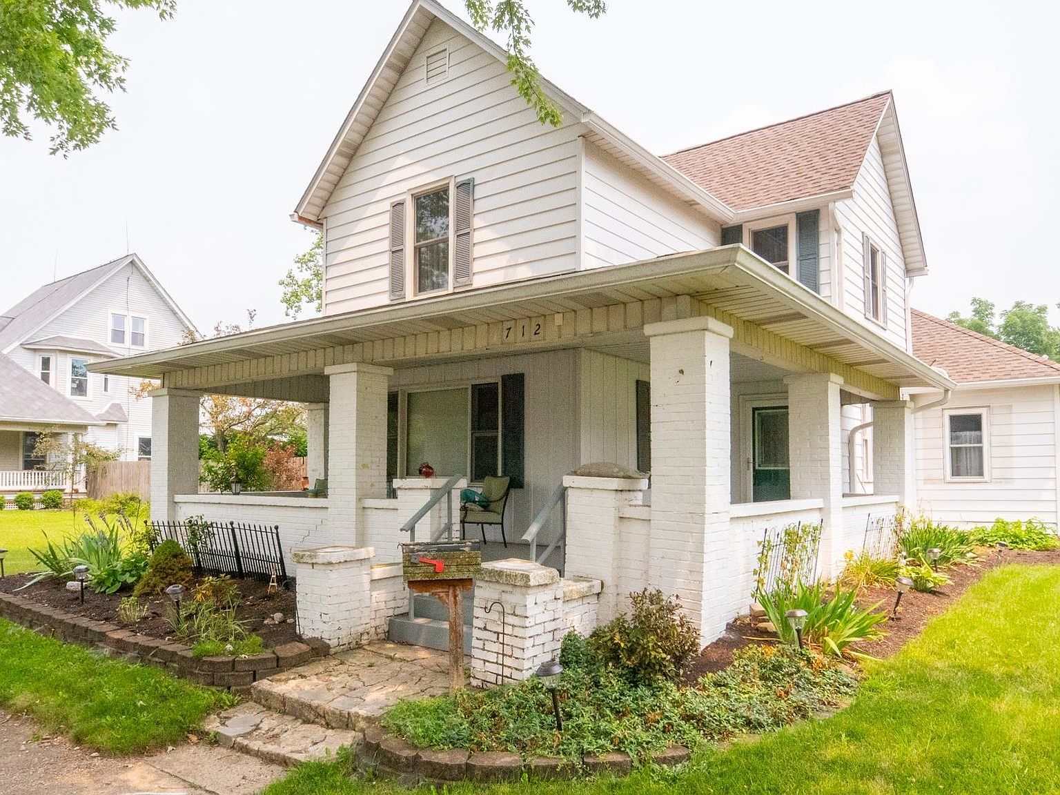 712 N High St, Hartford City, IN 47348 Zillow
