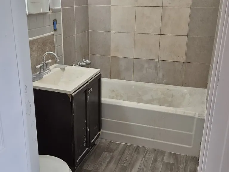103 Main St #105 — Photo 15
