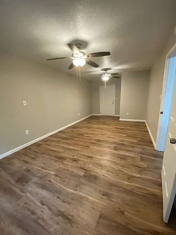 3 bed, 1326 sqft, $1,400 — Photo 3