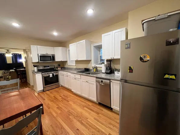 45 Cross St #1, Somerville, MA 02145