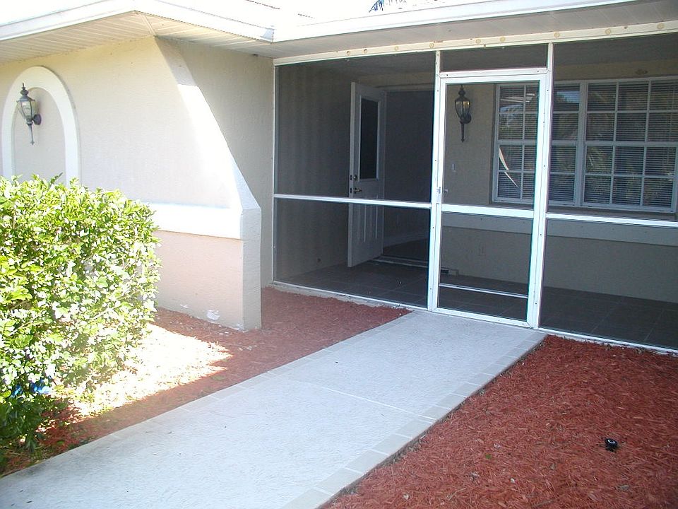 Front screened entry