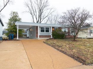 12443 Glenbush Dr, Maryland Heights, MO 63043