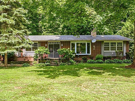 2nd image of 587 Windham Rd #13