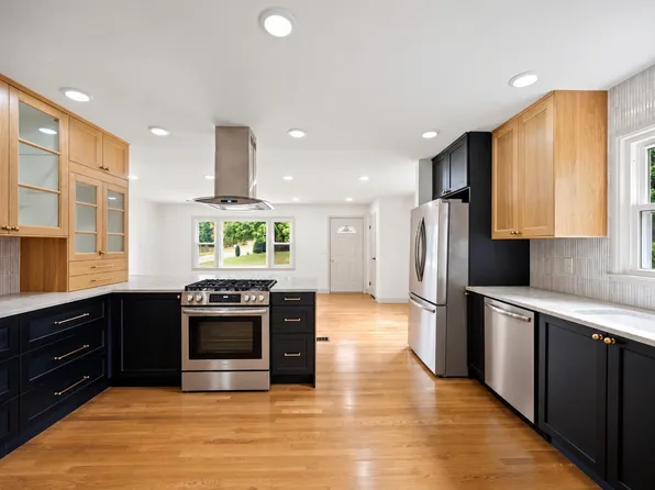 546 Freeman Dr, Lexington, KY 40505
