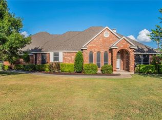 126 Uhl Rd, Red Oak, TX 75154