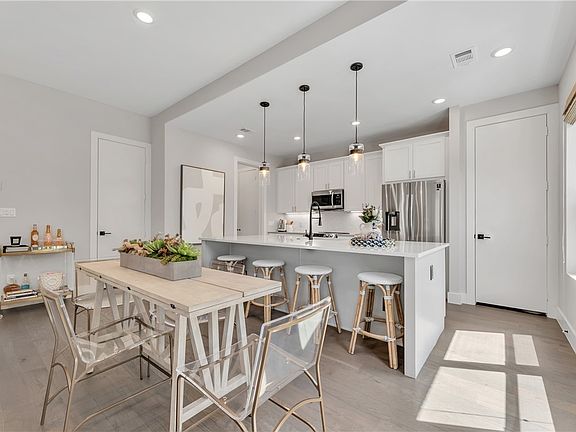 4th image of 258 Estates Cir
