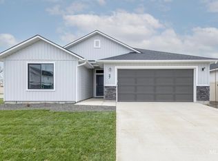37 S Woodland Grove Way, Nampa, ID 83687