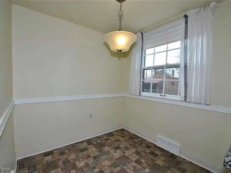 3578 Latimore Rd — Photo 11