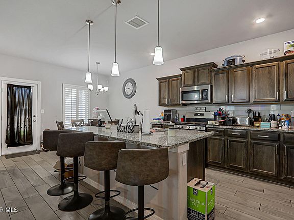 4th image of 12273 Desert Vista Ave