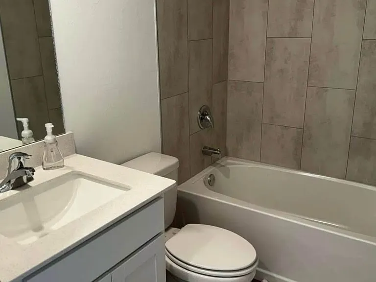 880 Winwood Cir — Photo 4