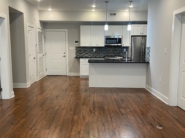 330 Cambridge St #2BB — Photo 6