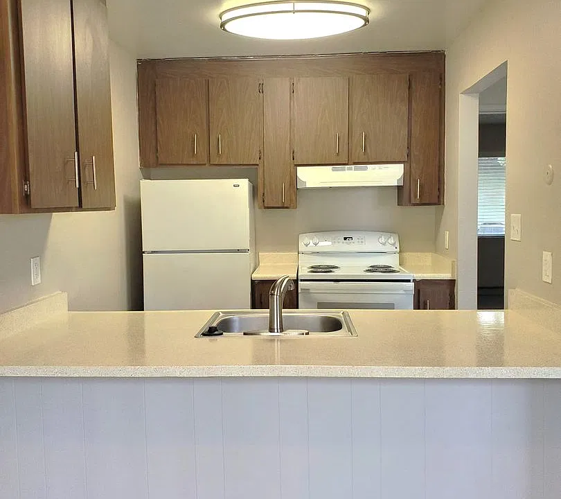 Emerald Gardens Apartments