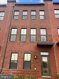 1st image of 23164 Horseshoe Trail Sq