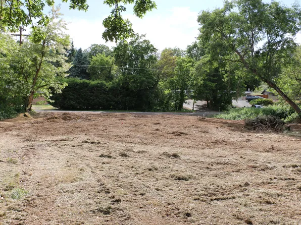 W Hills Ter #10447433, Medford, OR 97501