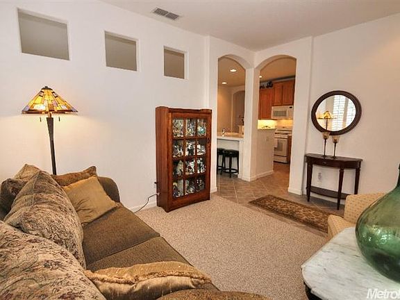 5th image of 9752 Sorrena Way