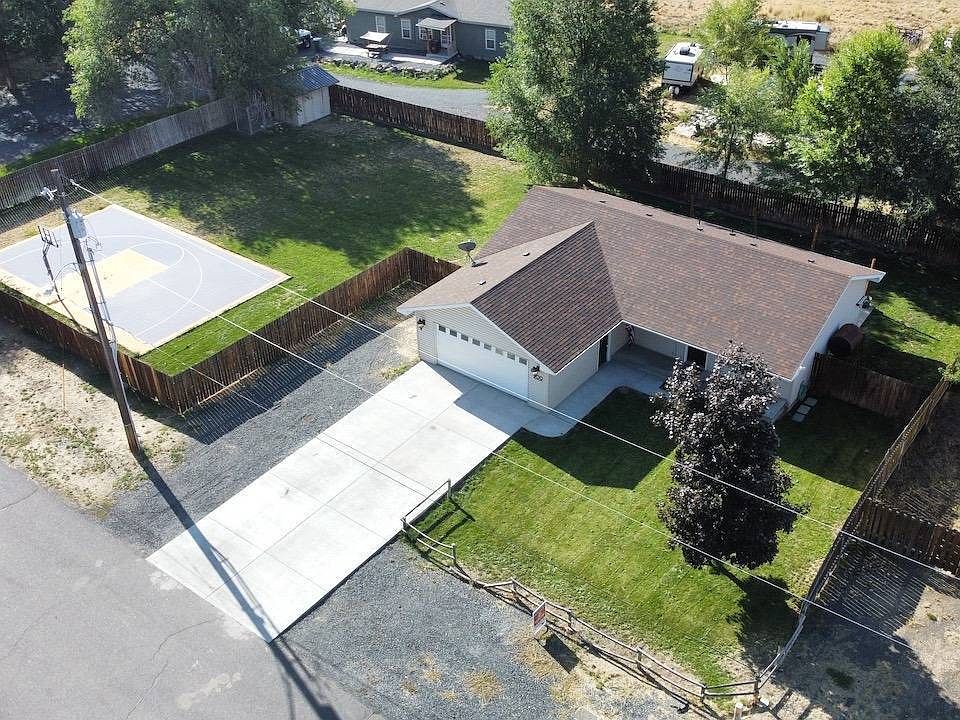 1st image of 209 E Hanley Blvd