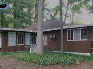 1336 E Hess Lake Dr, Grant, MI 49327