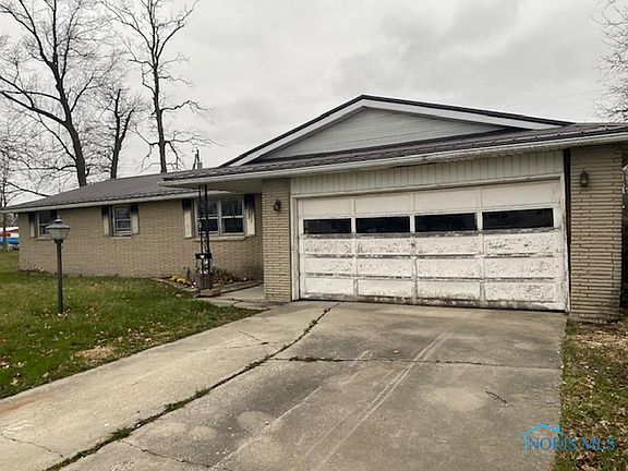 2nd image of 105 Elmwood Dr
