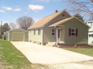 218 Avenue E, Rock Falls, IL 61071