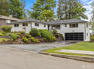 19302 108th Ave NE, Bothell, WA 98011