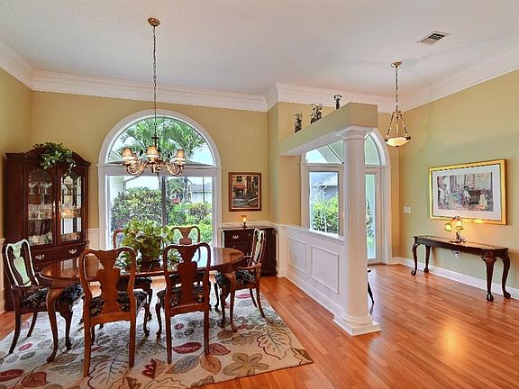 4th image of 3724 9th Ln