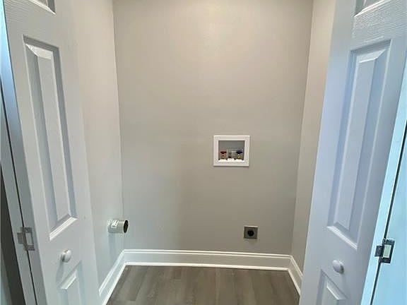 5th image of 1856 Shirley Dr