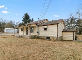 1551 Fire Tower Rd, Christiansburg, VA 24073