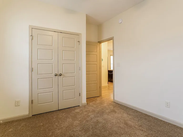 59 Golden Gate Pkwy — Photo 14