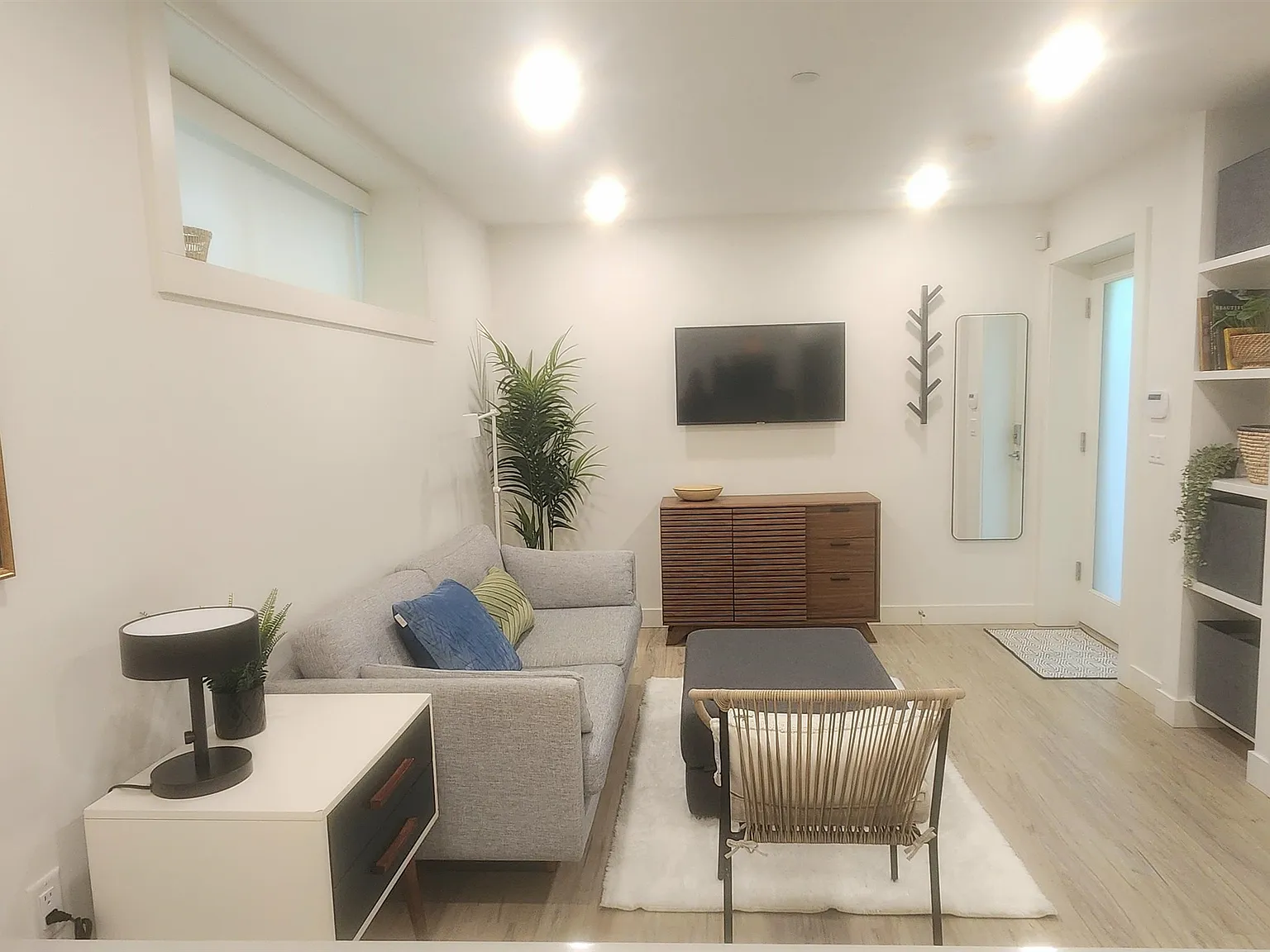 1 bed, 600 sqft, $2,850 — Photo 2