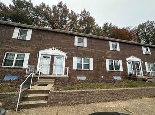 29 Campbell Dr, Parkersburg, WV 26104