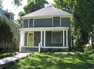 413 W 3rd St, Rochester, MI 48307